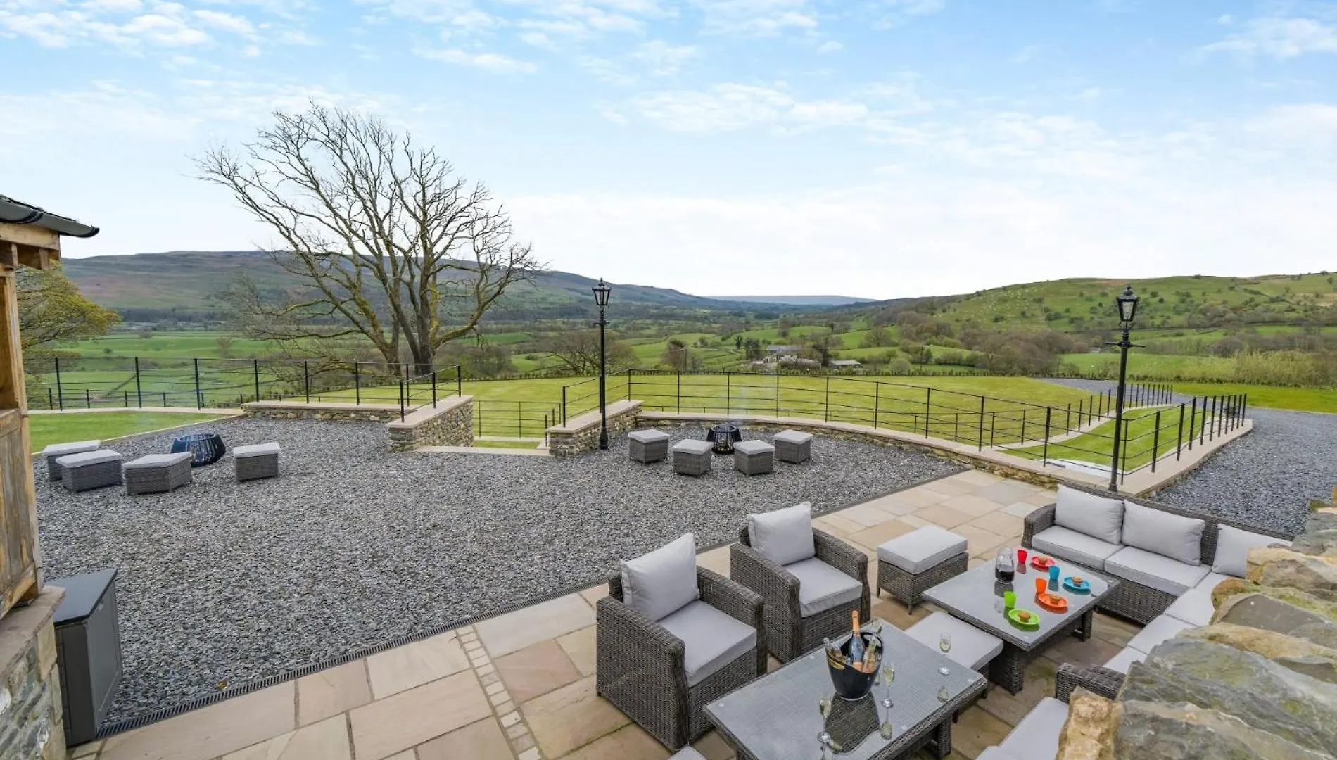 7 Bed In Sedbergh 93325 Villa 0*,  United Kingdom